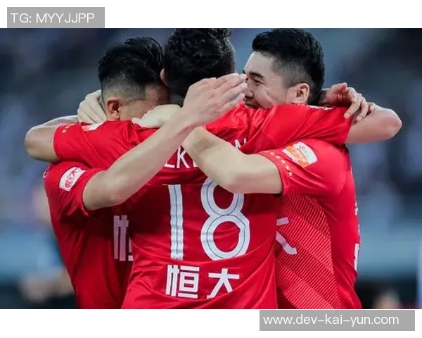 恒大足球迁至深圳新篇章开启球迷期待未来发展与挑战